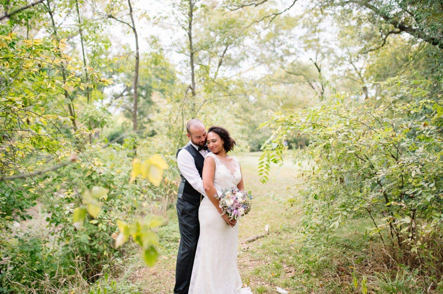 Backyard wedding photography at Arlington Texas by destination wedding photographer Camille Fontanez