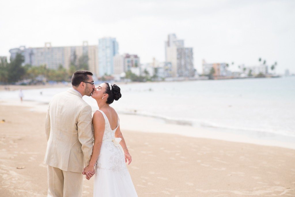 Puerto Rico Destination Wedding Photography at Courtyard by Marriott Isla Verde (33)