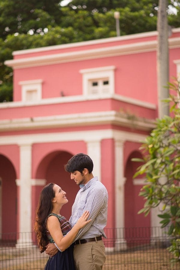 Honeymoon engagement session at Old San Juan by Puerto Rico wedding photographer (8)