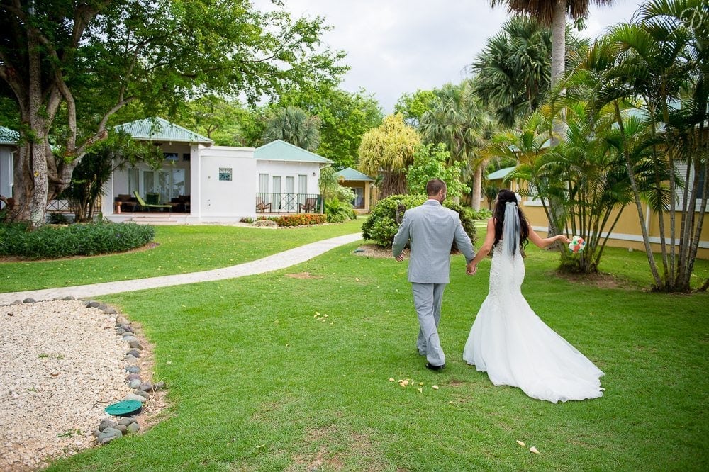 Puerto Rico destination wedding photography in Villa Montana Isabela