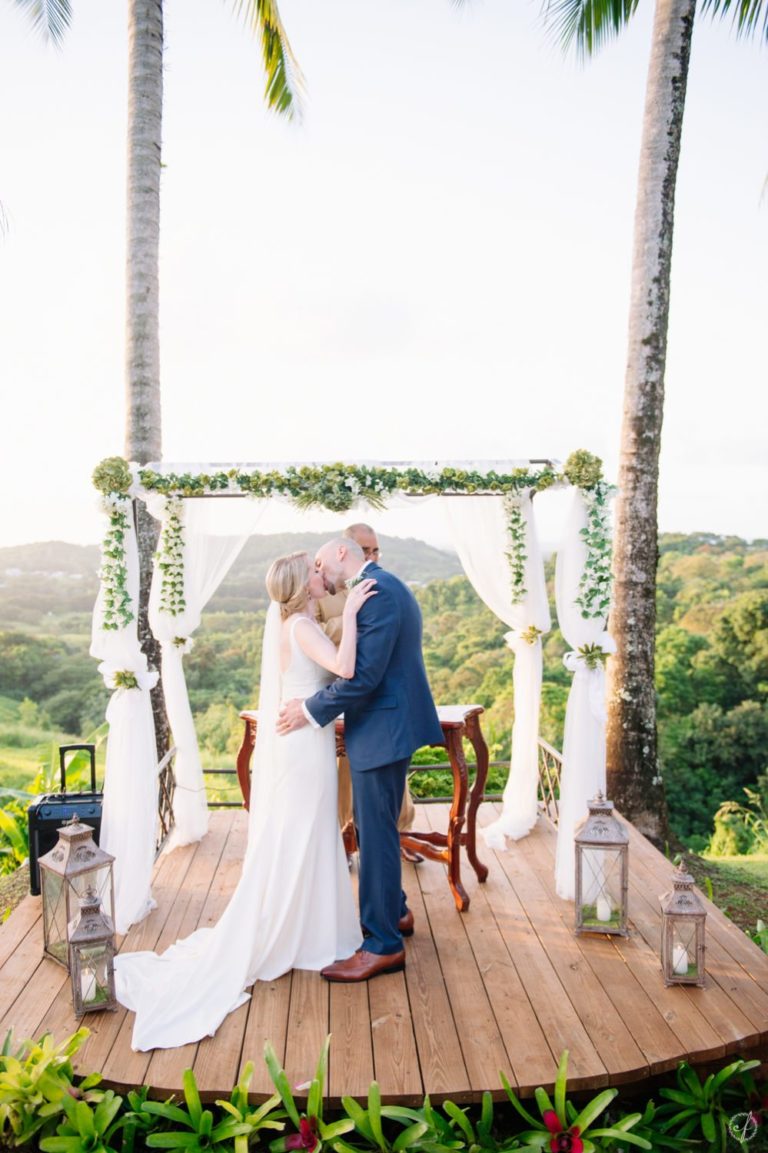 Puerto Rico destination wedding photographer Camille Fontanez captures a wedding at Hacienda Azucena