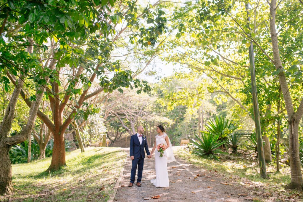 fotografia de bodas en el jardin botanico de caguas en puerto rico