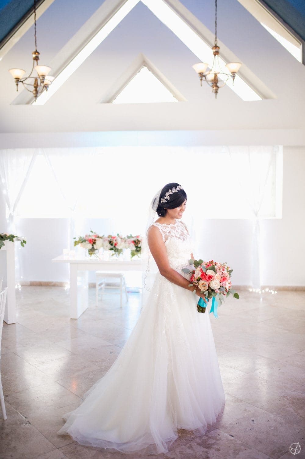 Fotografia de bodas en hotel Comfort Inn de Levittown por Camille Fontanez