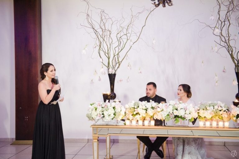 Fotografa de bodas Camille Fontanez comparte las fotos de recepcion en Lenel Royal Room en Arecibo Puerto Rico