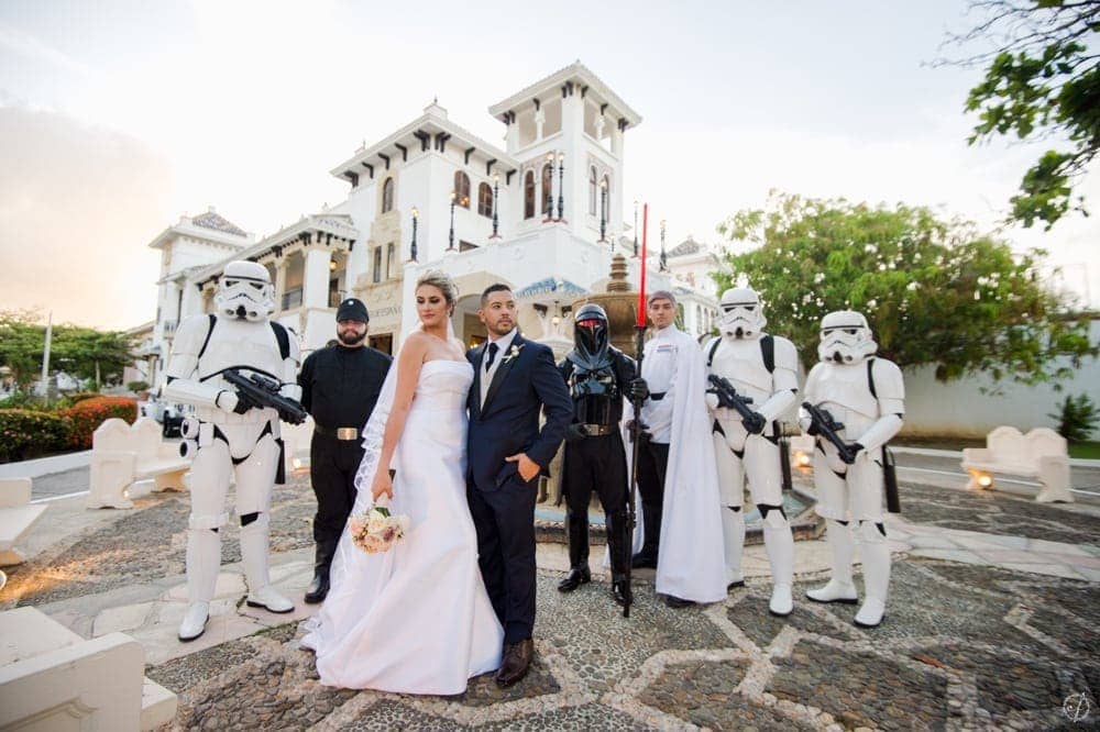 boda en Casa de Espana Viejo San Juan por fotografa Camille Fontanez