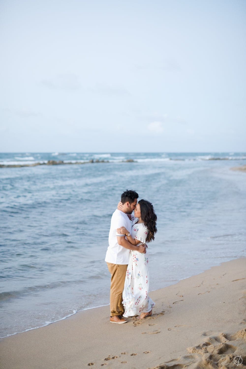 Sesion love story en Viejo san Juan Puerto rico por Camille Fontanez fotografa profesional de bodas