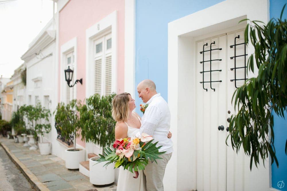 surprise destination wedding in Old San Juan airbnb by Photographer Camille Fontanez