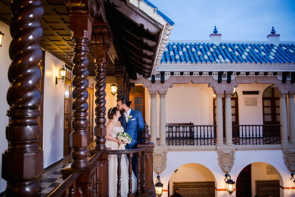 Fotografia profesional de ceremonia y recepcion de boda en Casa de España, Viejo San Juan por Camille Fontanez