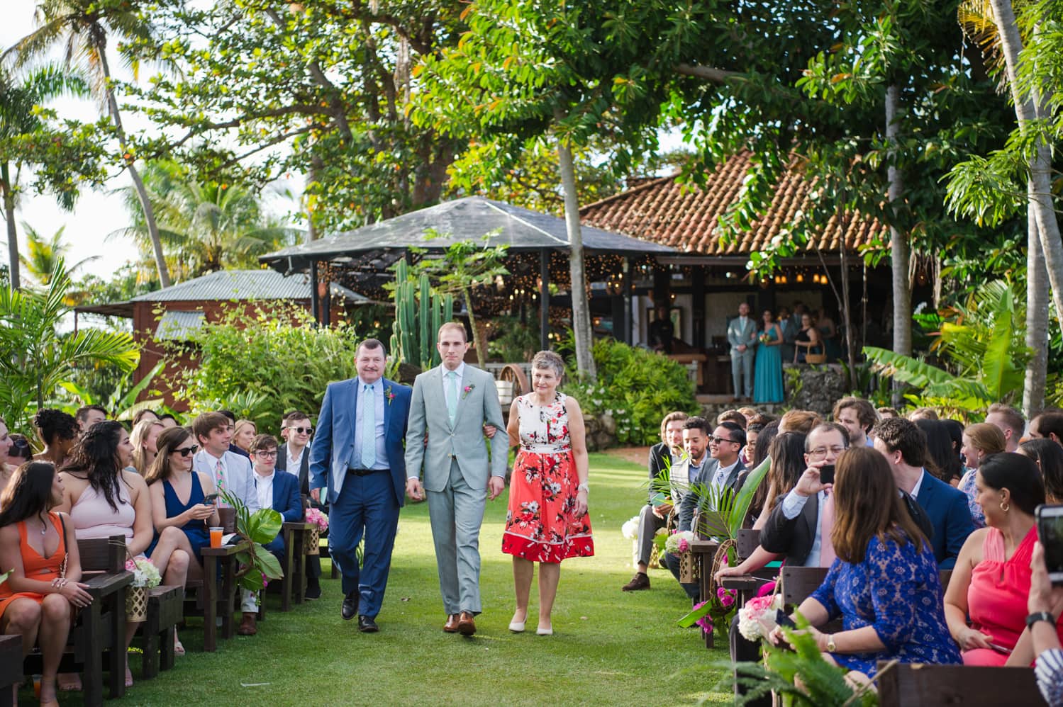 destination wedding photographer Camille Fontanez captures a beautiful outdoor wedding at Hacienda Siesta Alegre in Puerto Rico, Caribbean