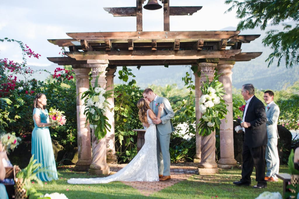 picture-perfect destination wedding photography in Hacienda Siesta Alegre