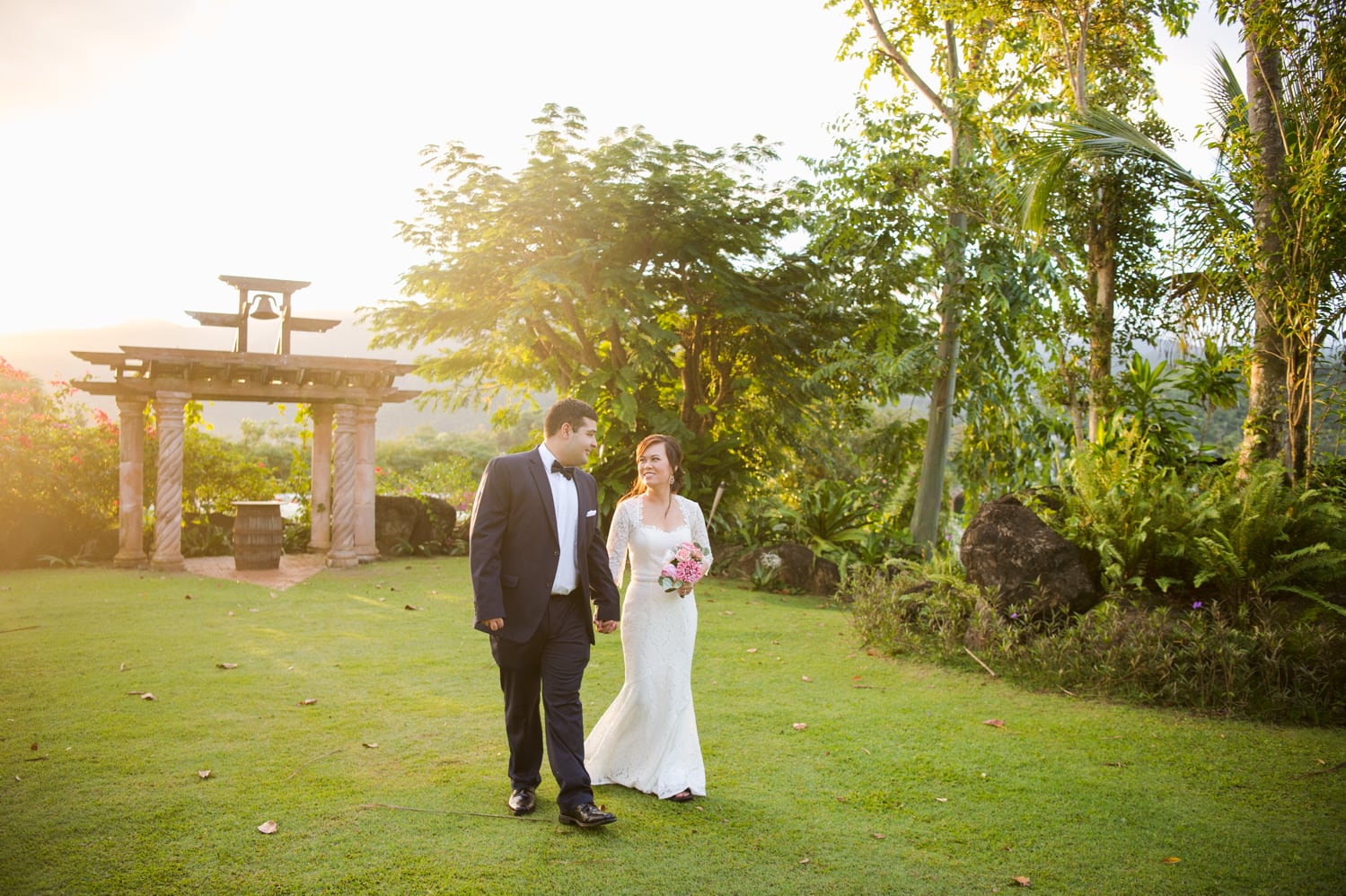 sunrise wedding photography at Hacienda Siesta Alegre by Camille Fontanez