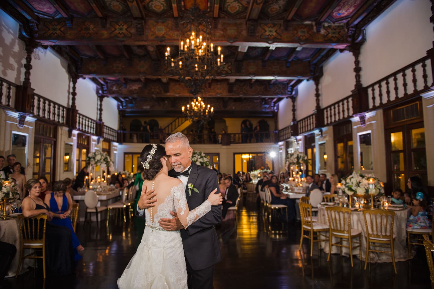 recepcion de bodas en Casa de España por Camille Fontanez fotografo de bodas en Puerto Rico