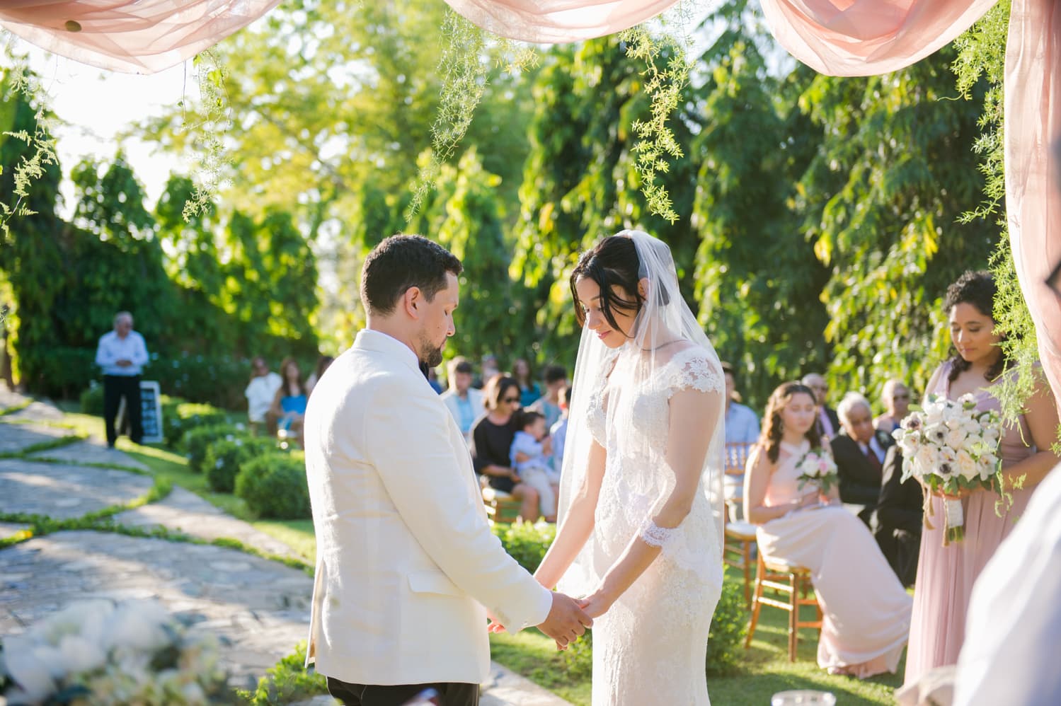 fotografia de bodas en Hacienda Don Carmelo, Vega Baja por fotografa profesional de Puerto Rico Camille Fontanez