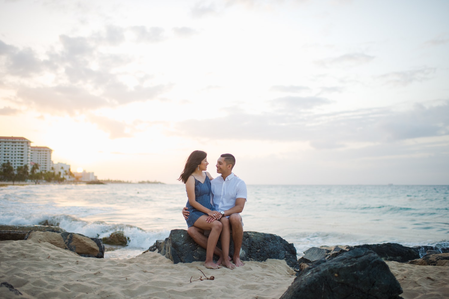 Anniversary vacation photo session in San Juan Marriott by Camille Fontanez