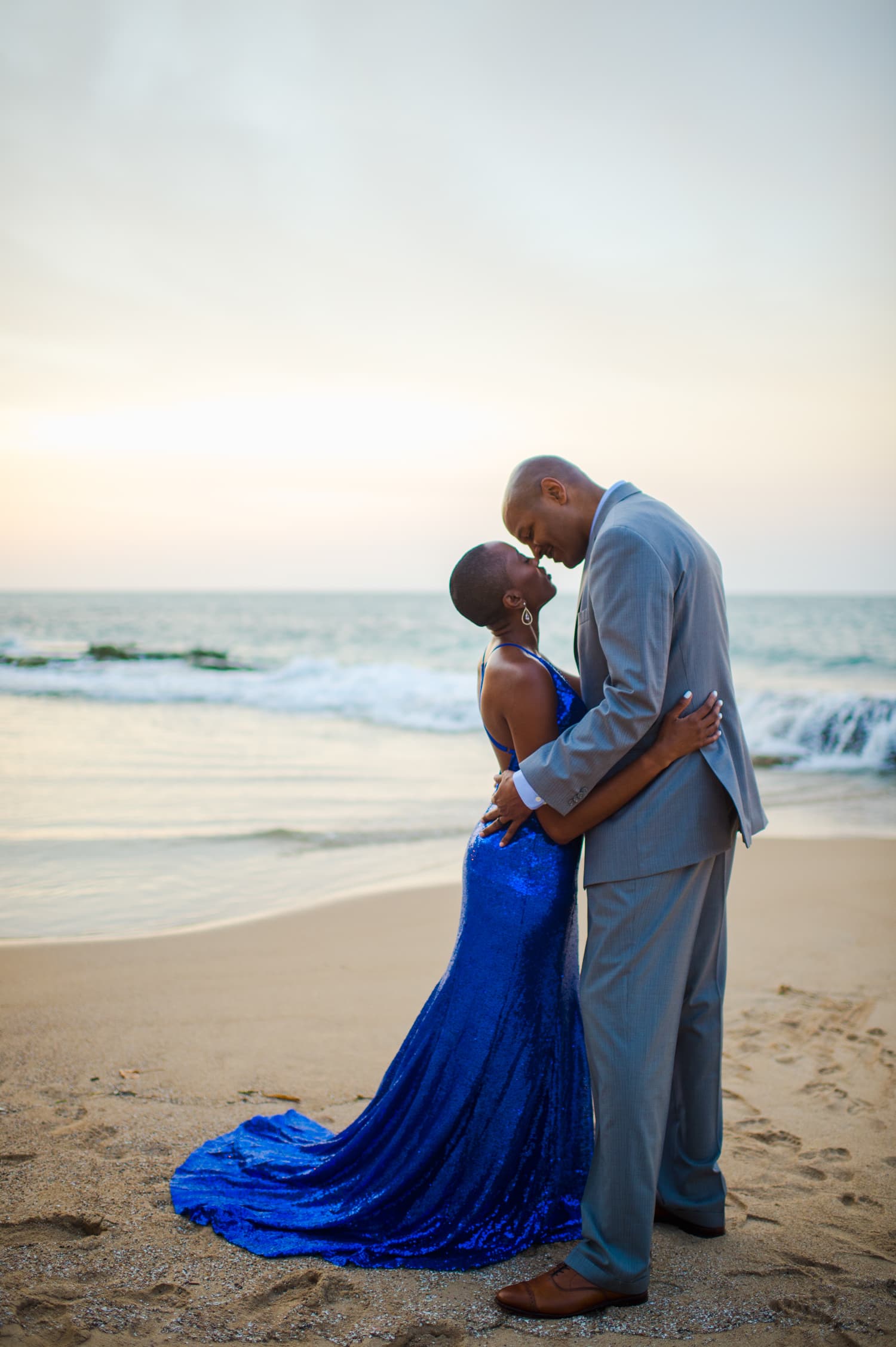 newlywed photos at Condado Vanderbilt by Puerto Rico photographer Camille Fontz