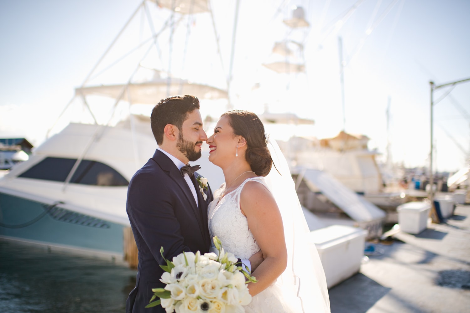 fotos de boda en el club nautico de San Juan