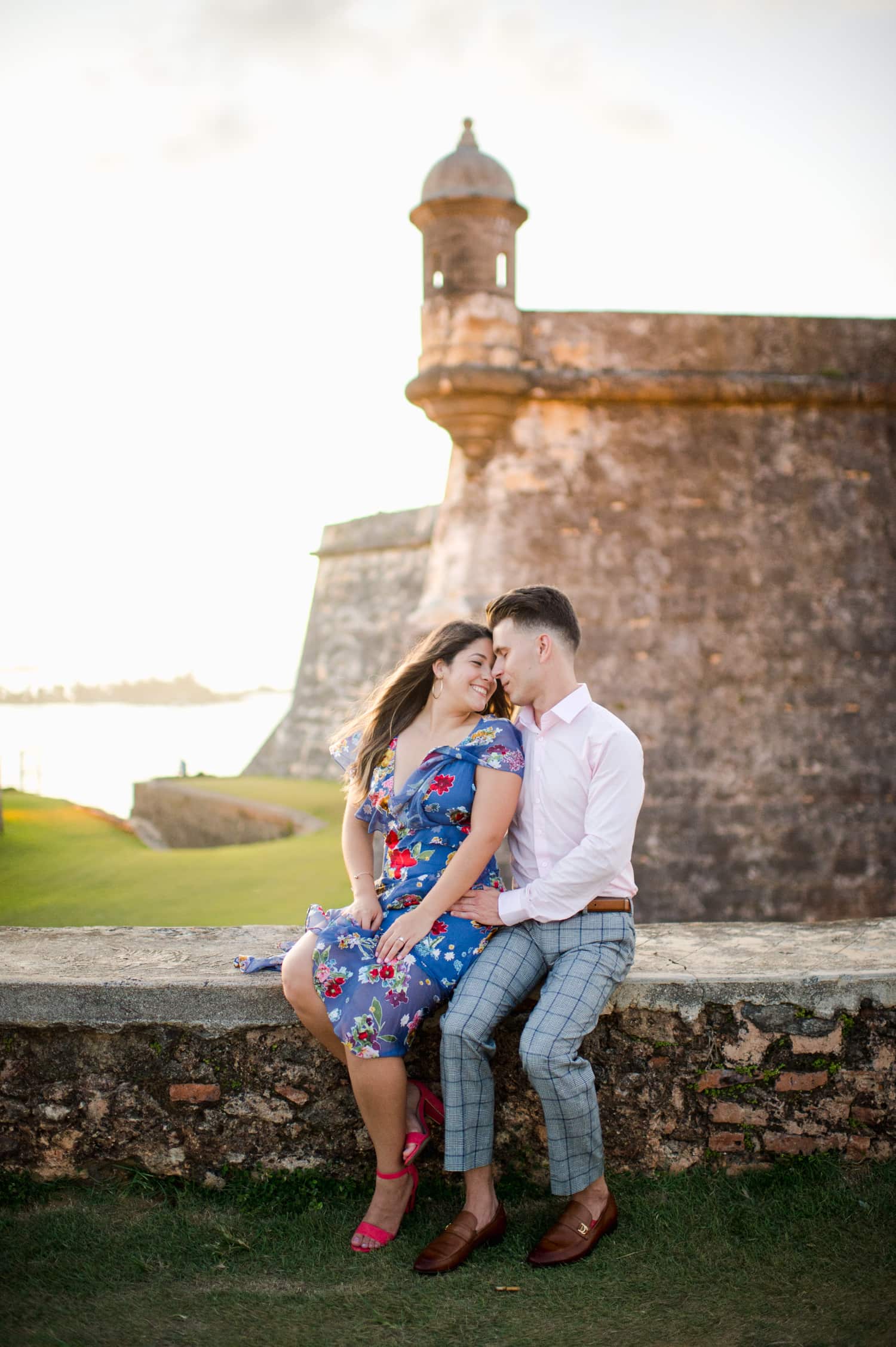 fotos de compromiso sorpresa por Camille Fontanez en El Morro Viejo San Juan