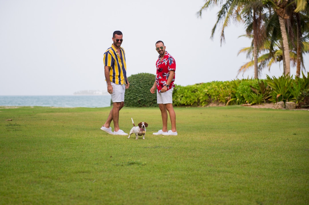 fotos de compromiso sorpresa gay en St Regis Bahia Beach en Puerto Rico