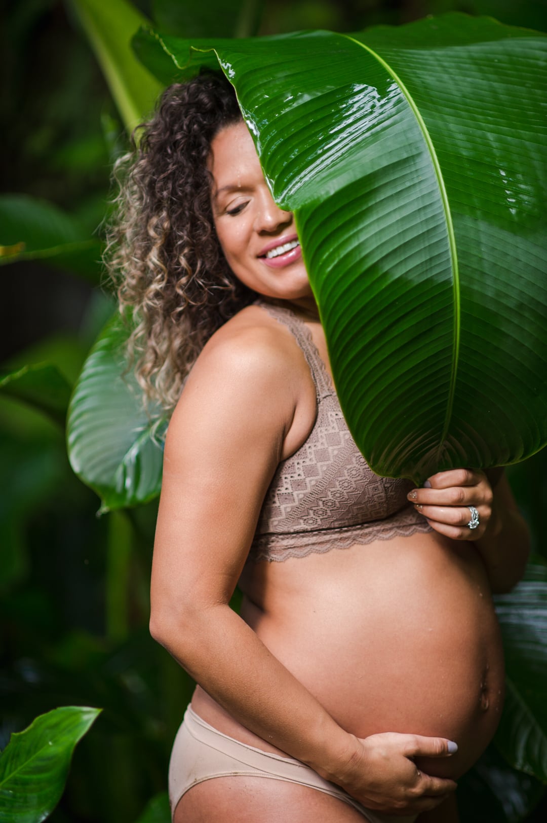 maternity photoshoot at El Yunque Puerto Rico