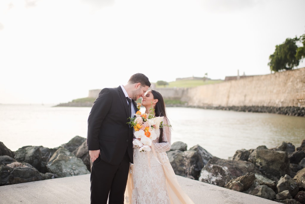 fotos de boda intima en viejo san juan, puerto rico