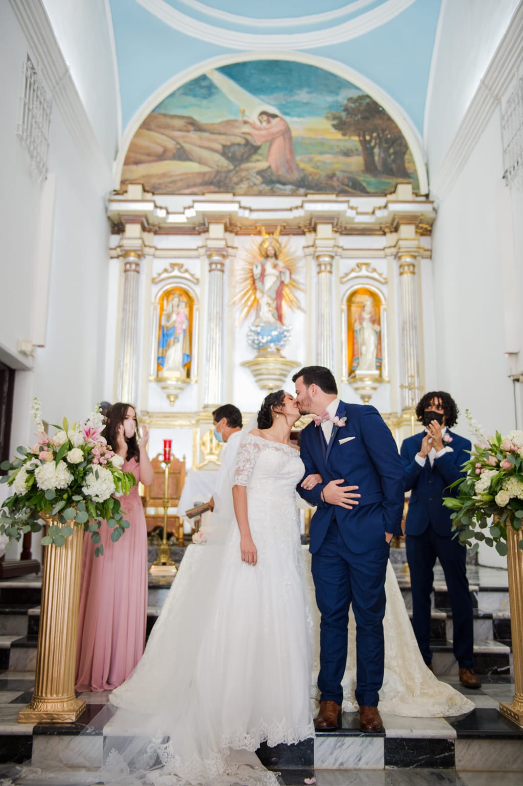 fotografia de boda en Ponce Plaza Hotel en Iglesia San Blas de Coamo
