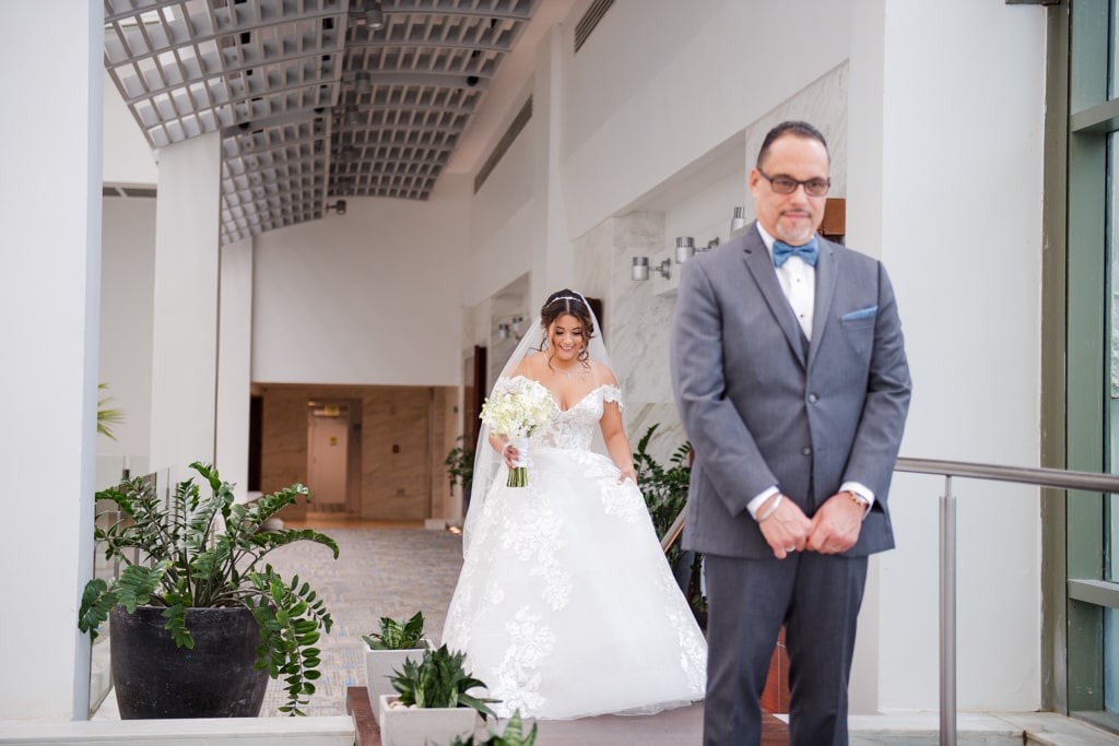 fotografia de bodas en la concha resort en Condado, Puerto Rico