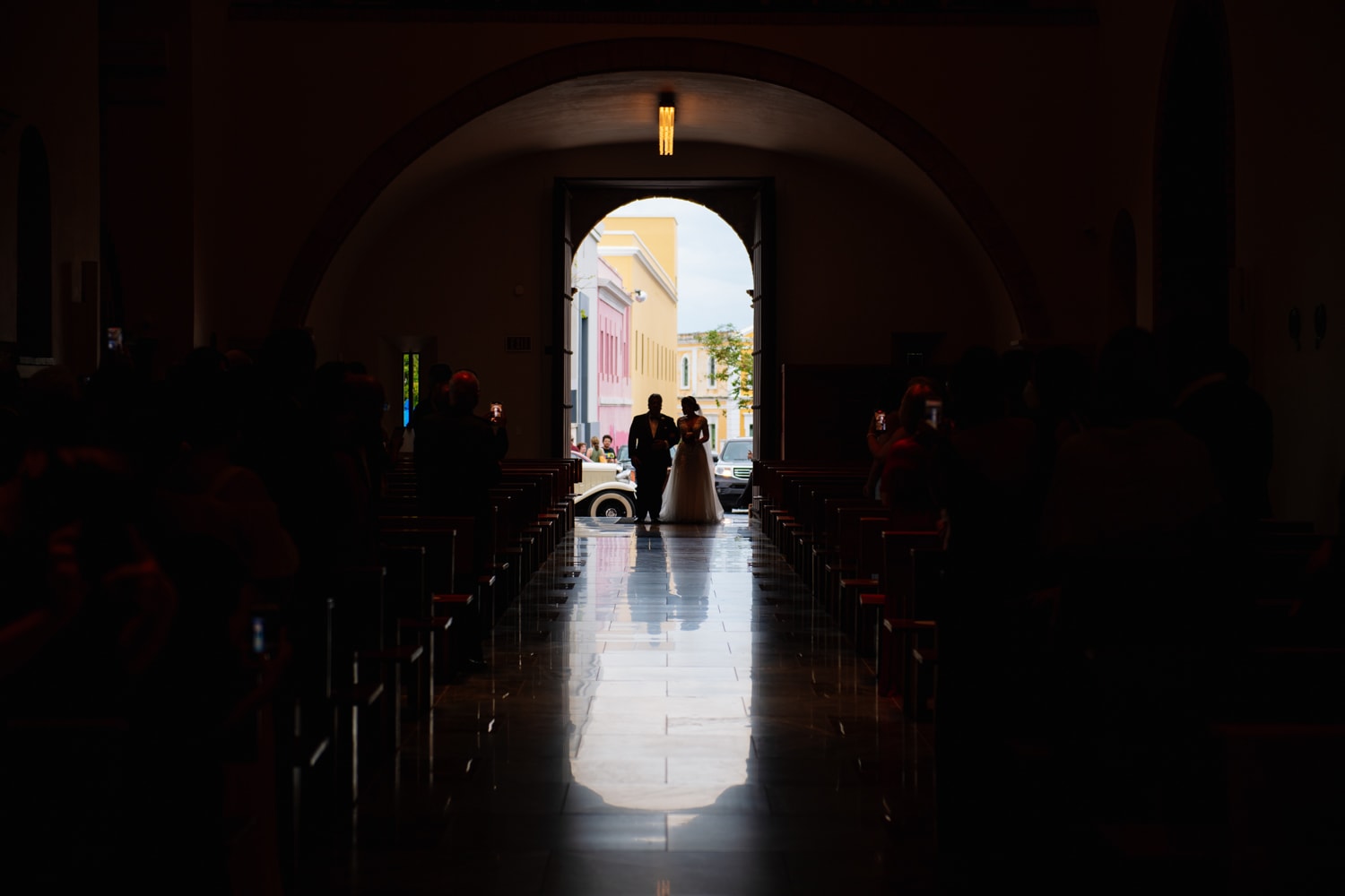 fotografia de bodas ceremonia en iglesia san jose en viejo san juan puerto rico