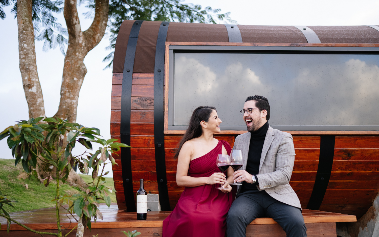 sesion love story en airbnb de morovis sabe a vino village puerto rico