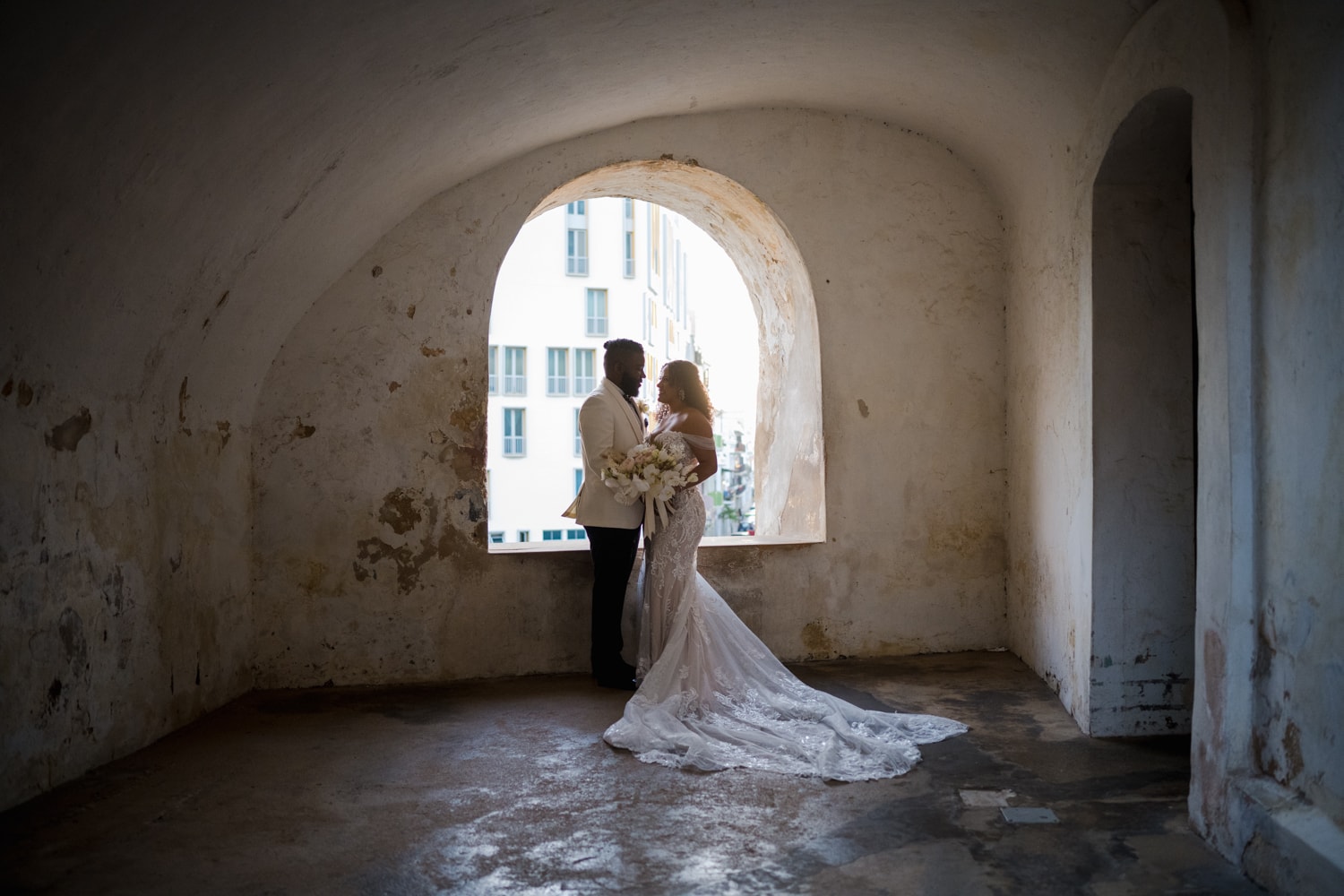 destination wedding photography at Castillo San Cristobal in Old San Juan