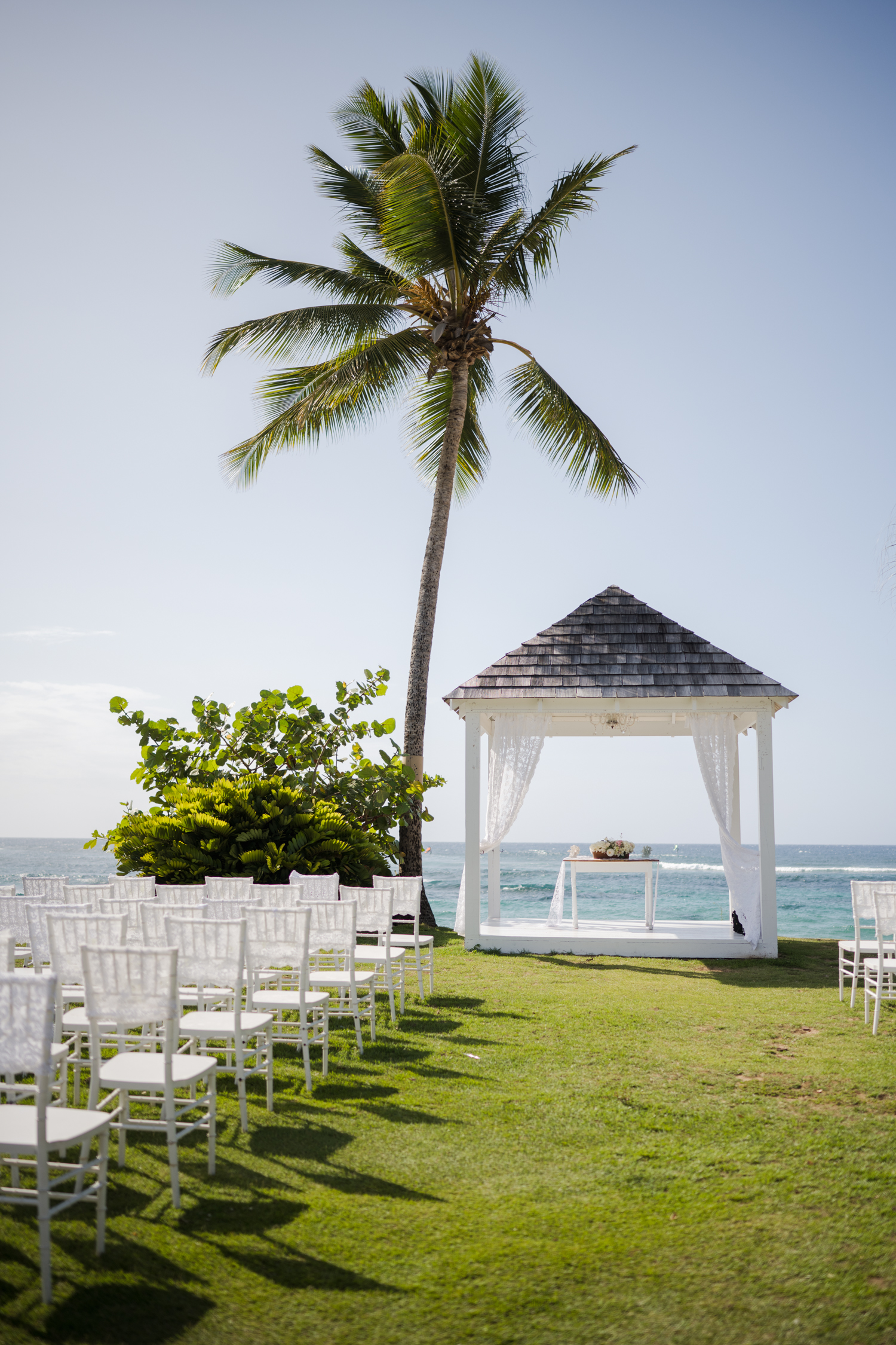 destination wedding photos at villa montana beach resort