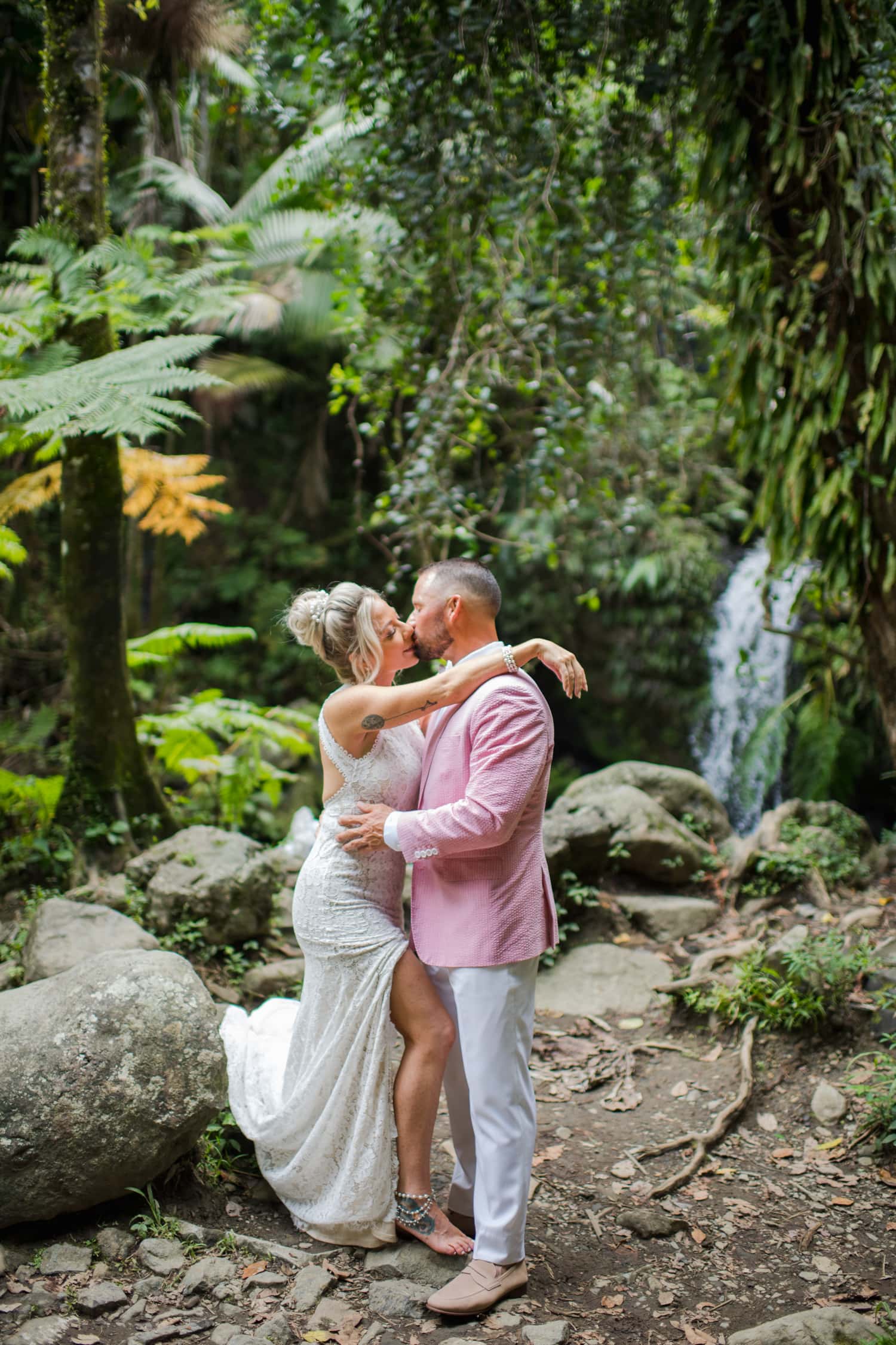 yunque-rainforest-puerto-rico-elopement-wedding-portraits-007.jpg