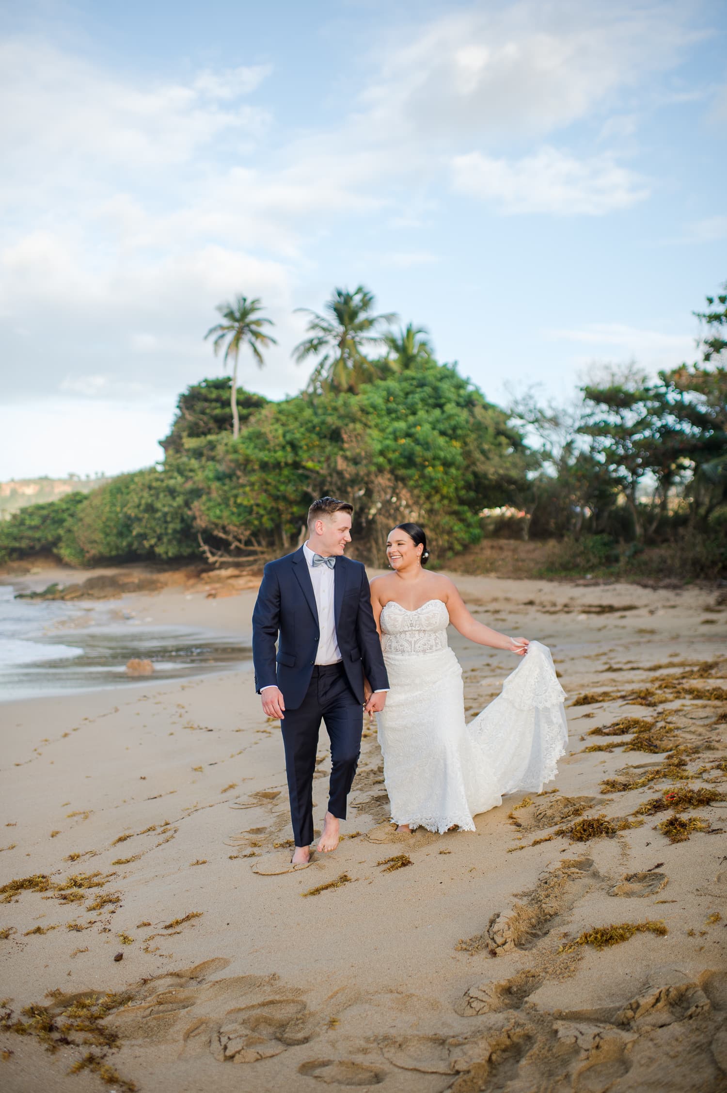 micro wedding photography at Ruinas de Aguadilla and Borinquen Beach