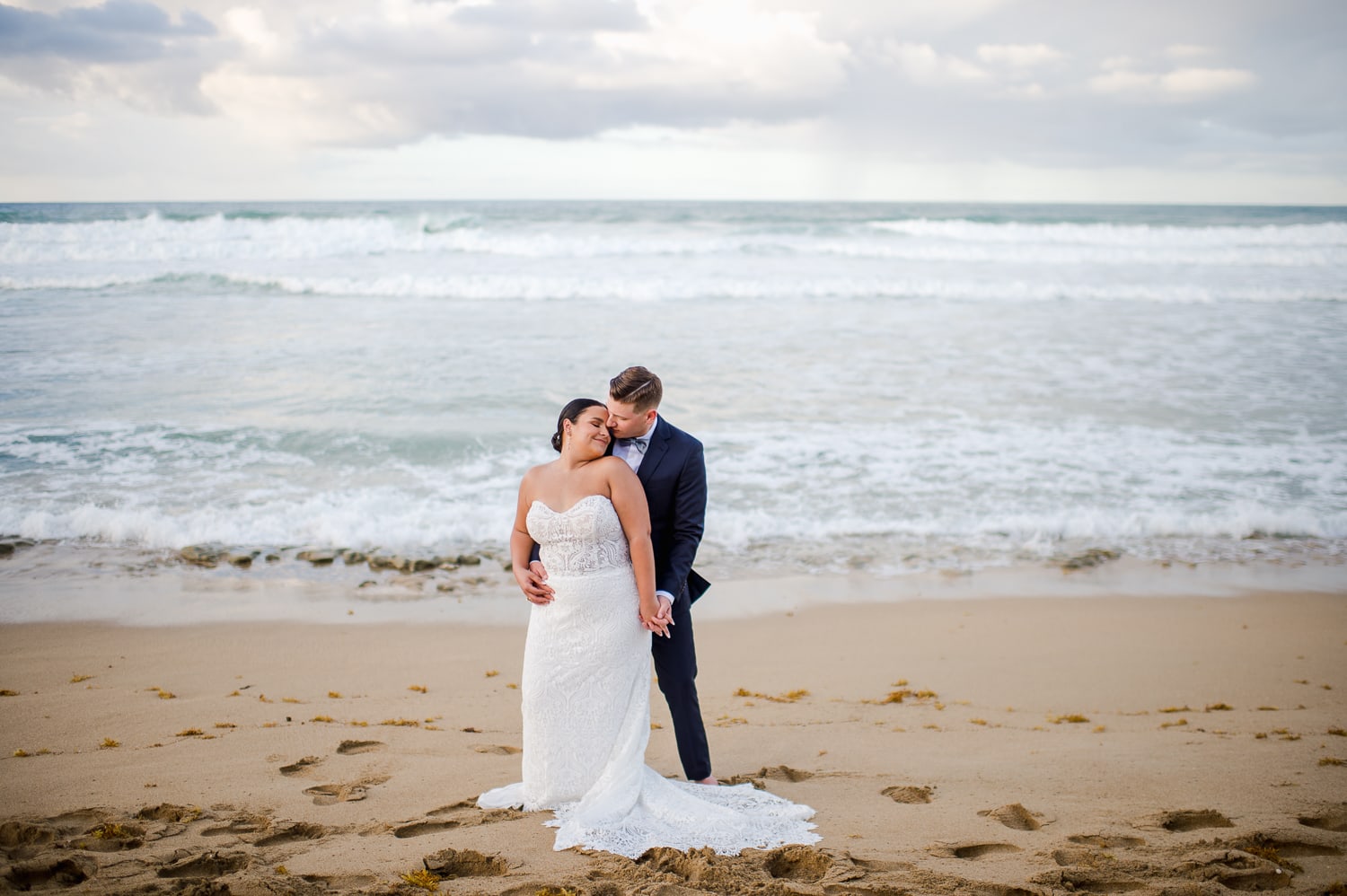 micro wedding photography at Ruinas de Aguadilla and Borinquen Beach