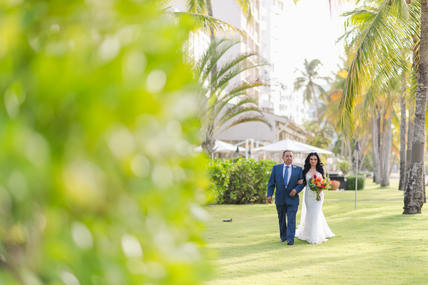 A dreamy beachfront micro wedding at Courtyard Marriott Hotel, followed by an al fresco reception at Las Brisas.