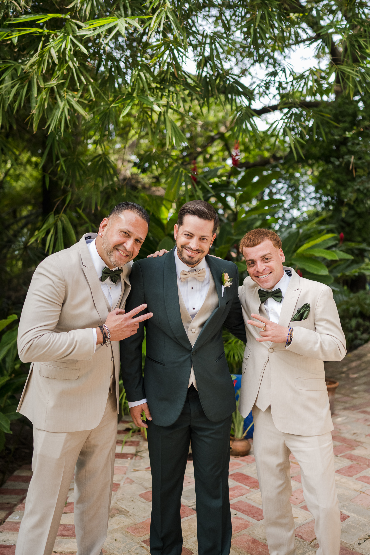 Boda doble y bodas de oro en Hacienda Siesta Alegre, Puerto Rico