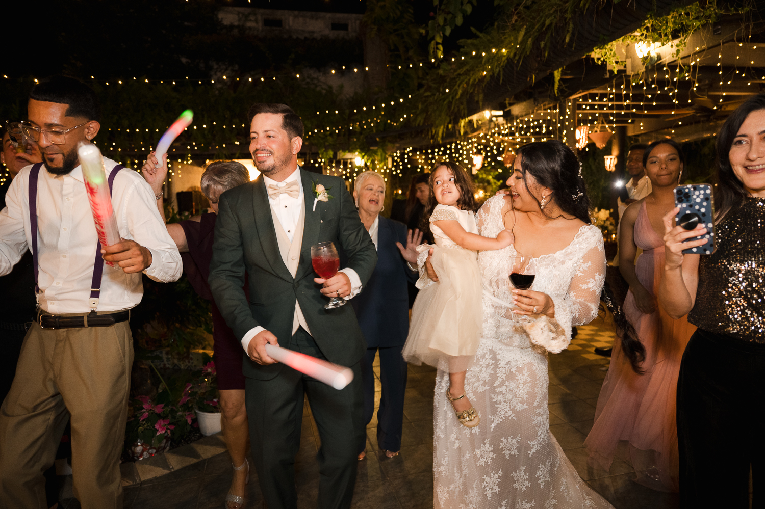 Boda doble y bodas de oro en Hacienda Siesta Alegre, Puerto Rico