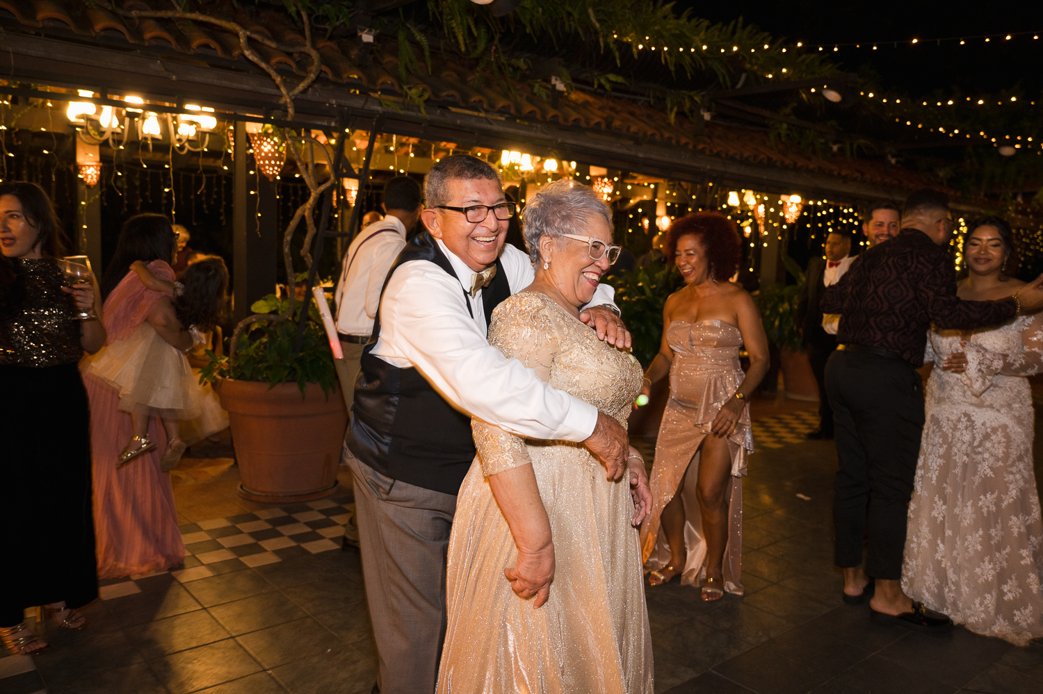 Boda doble y bodas de oro en Hacienda Siesta Alegre, Puerto Rico