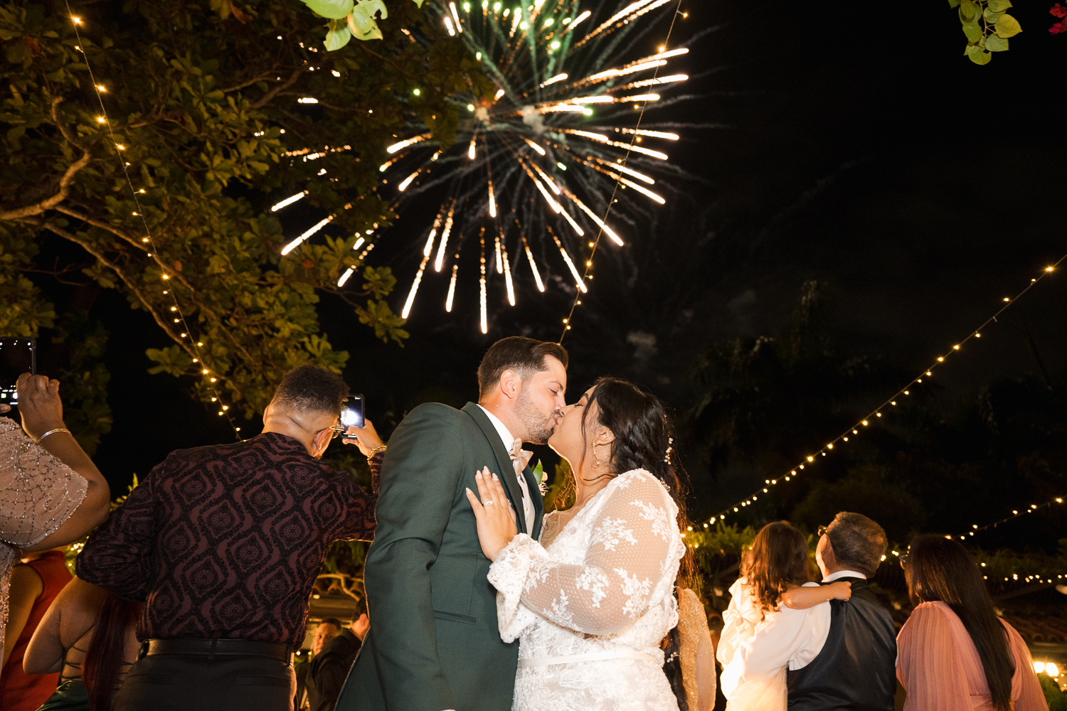 Boda doble y bodas de oro en Hacienda Siesta Alegre, Puerto Rico