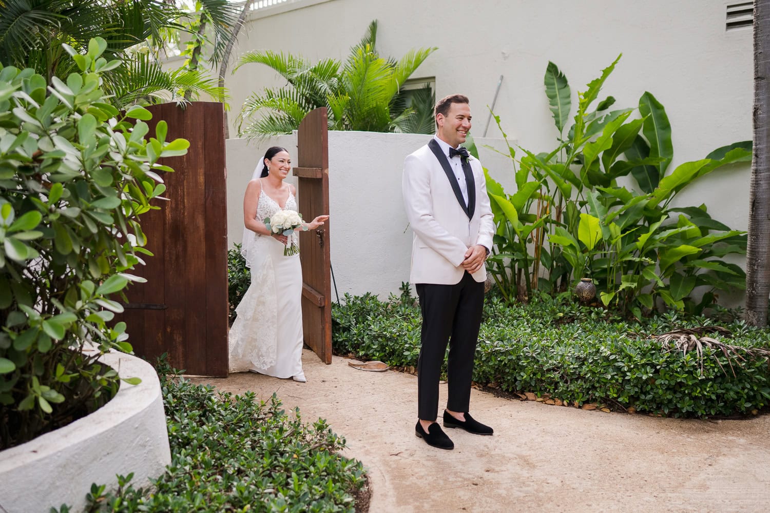 elegant refined luxury outdoor wedding banyan tree fairmont hotel el san juan resort