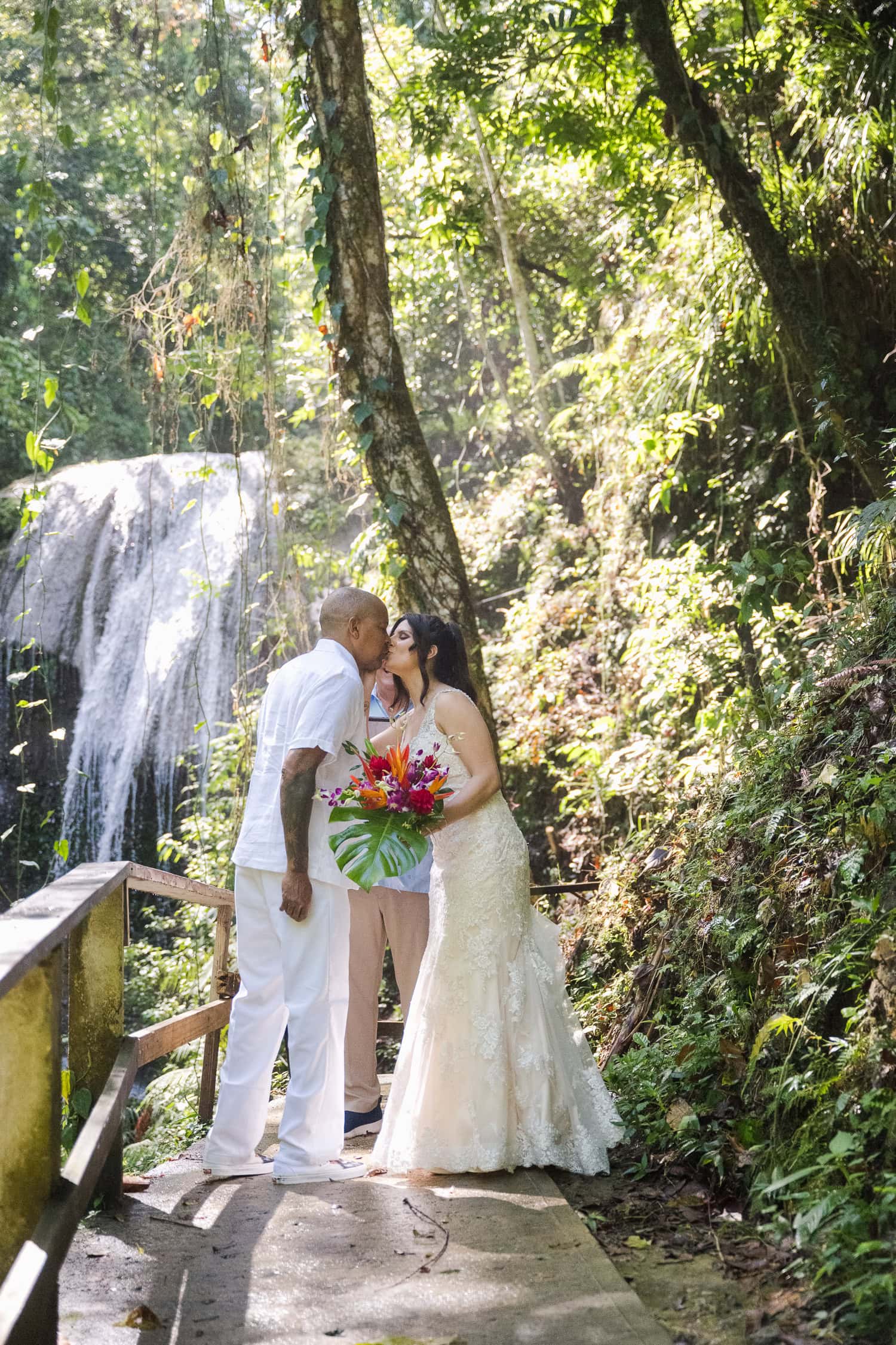 intimate elopement wedding photos at Cascada Gozalandia Falls in San Sebastian Puerto Rico