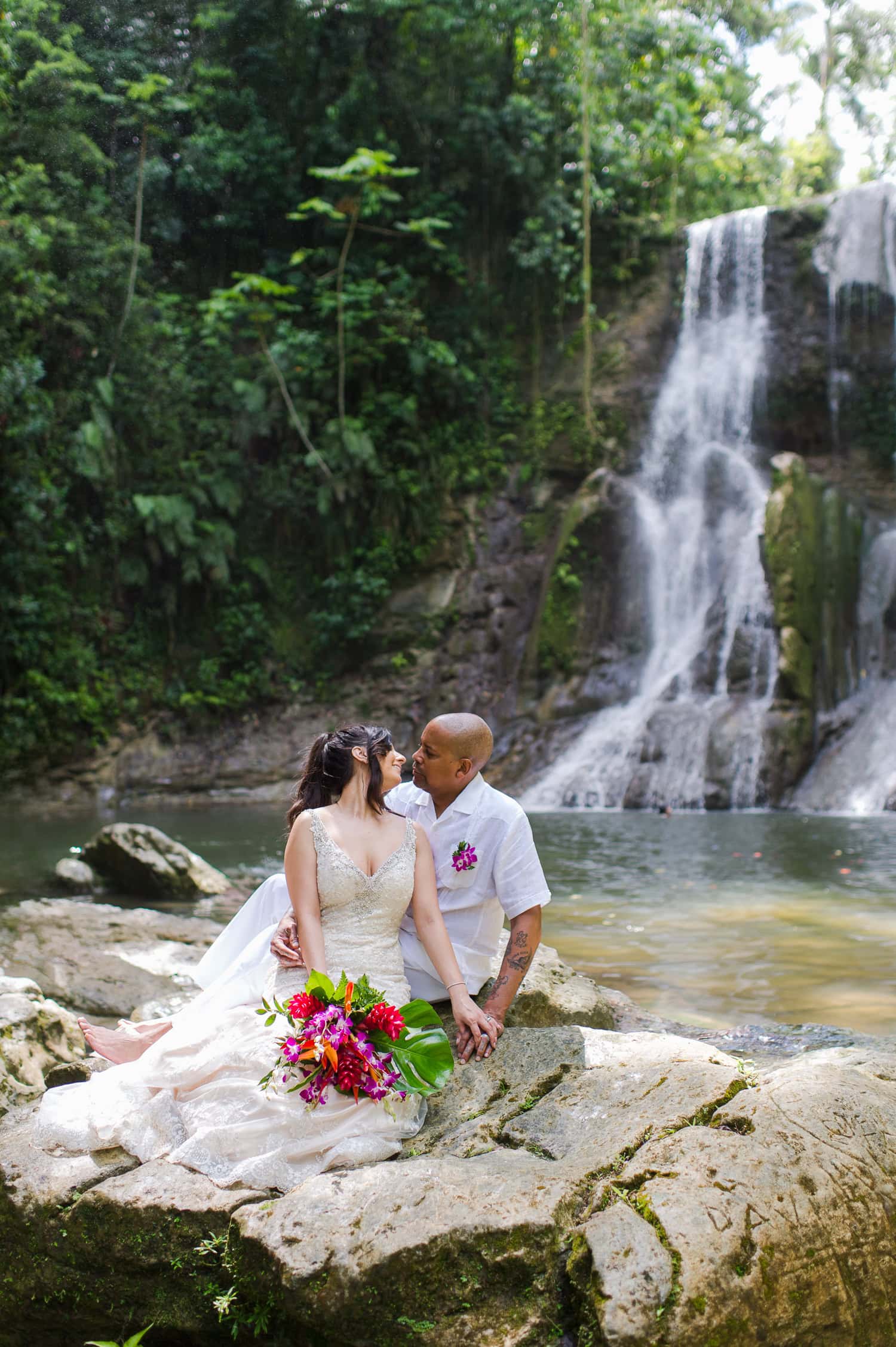 intimate elopement wedding photos at Cascada Gozalandia Falls in San Sebastian Puerto Rico