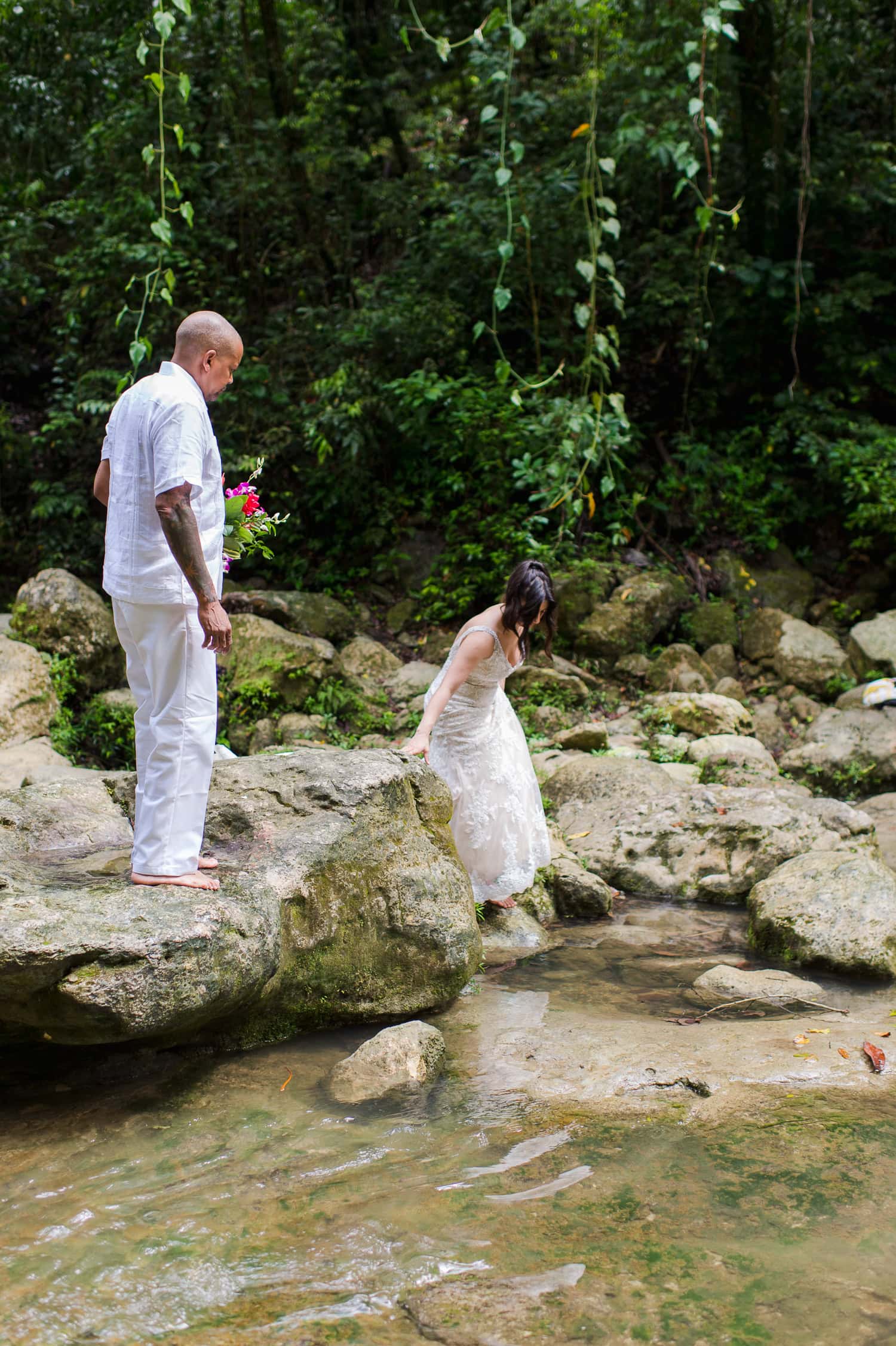 intimate elopement wedding photos at Cascada Gozalandia Falls in San Sebastian Puerto Rico