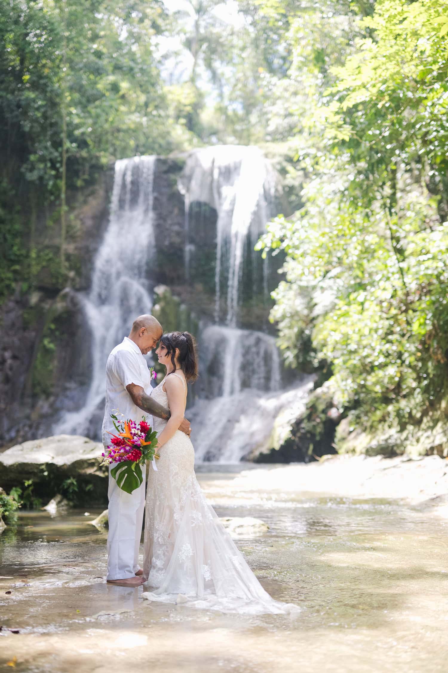 intimate elopement wedding photos at Cascada Gozalandia Falls in San Sebastian Puerto Rico