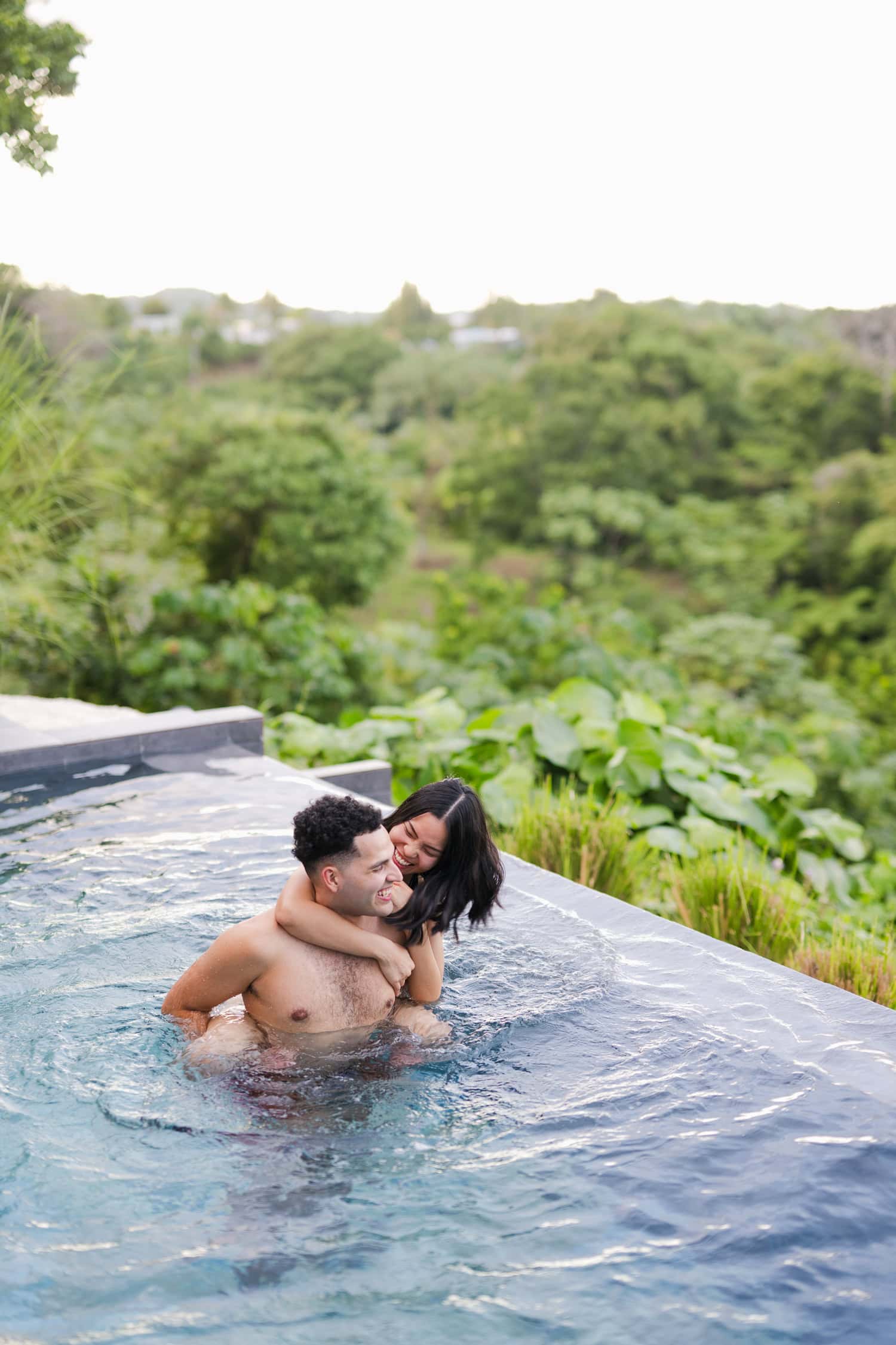 las-marias-airbnb-engagement-anniversary-honeymoon-photography-intimate-romantic-009.jpg