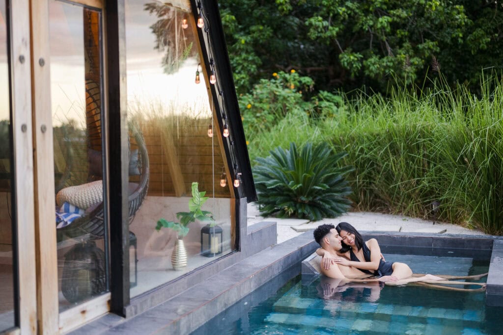 las-marias-airbnb-engagement-anniversary-honeymoon-photography-intimate-romantic-014