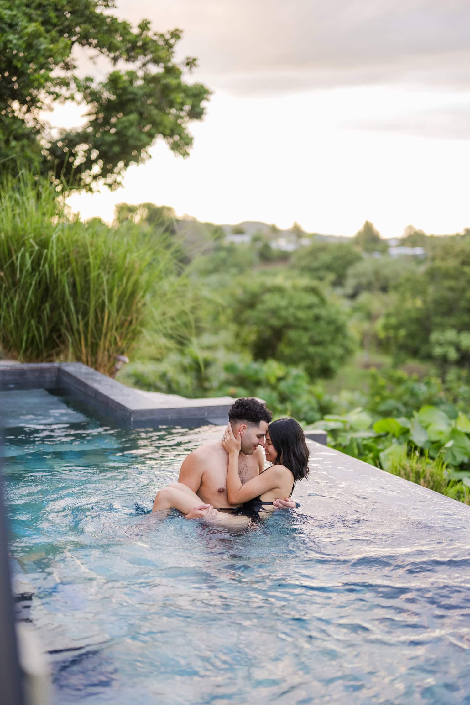 las-marias-airbnb-engagement-anniversary-honeymoon-photography-intimate-romantic-015.jpg