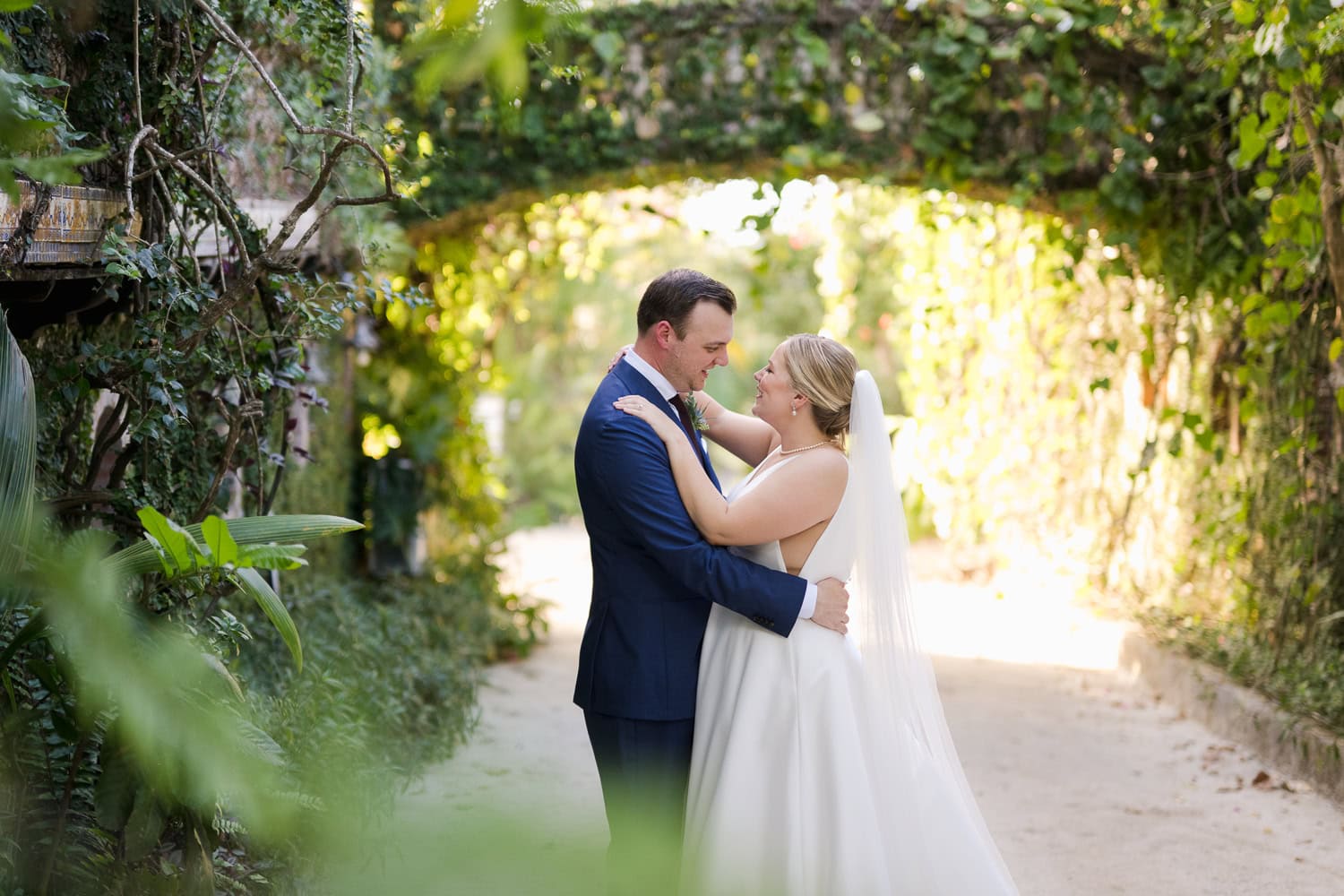 hacienda-siesta-alegre-photos-destination-wedding-puerto-rico-032.jpg