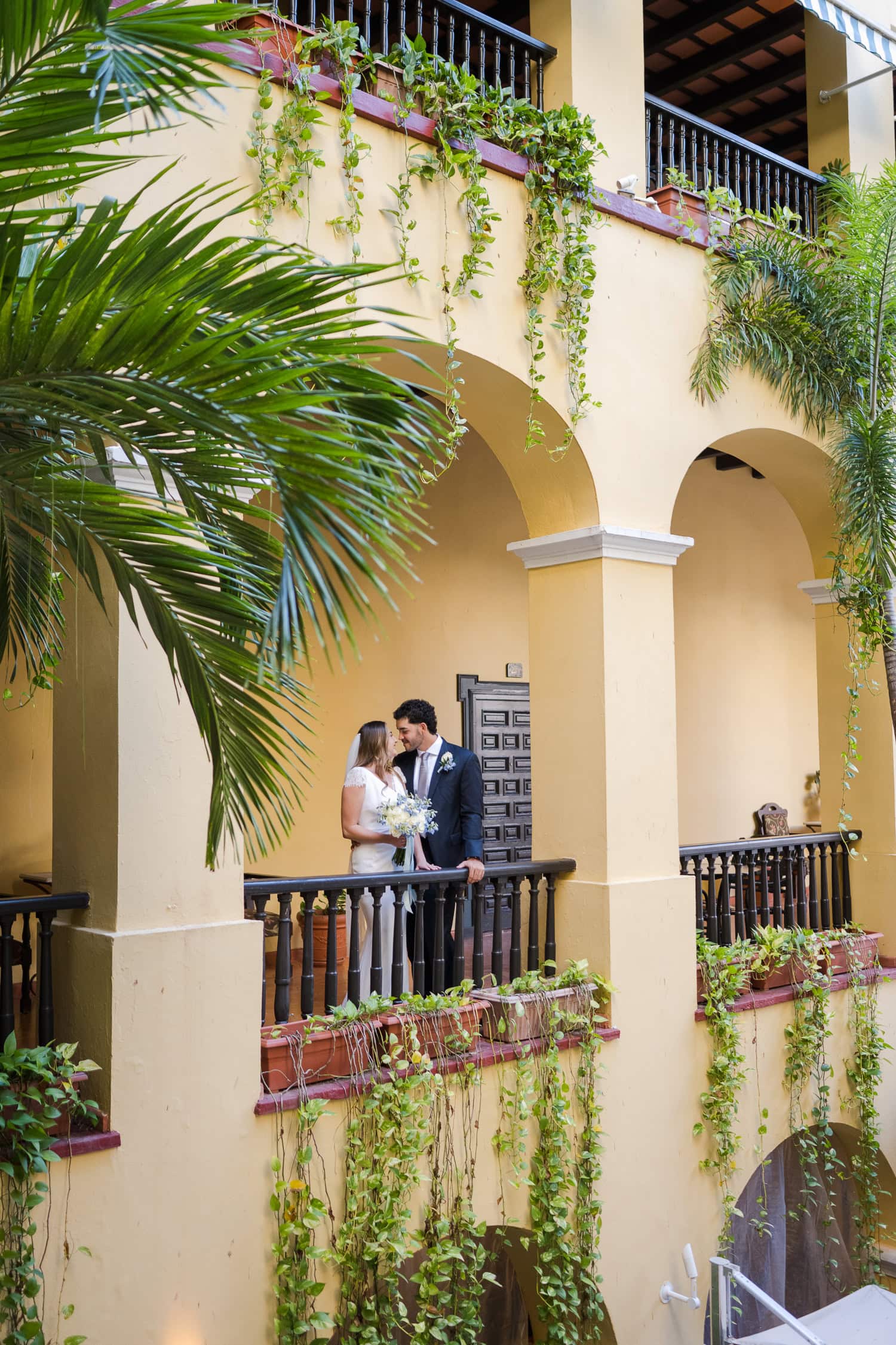 hotel-el-convento-wedding-photography-old-san-juan-elopement-010.jpg