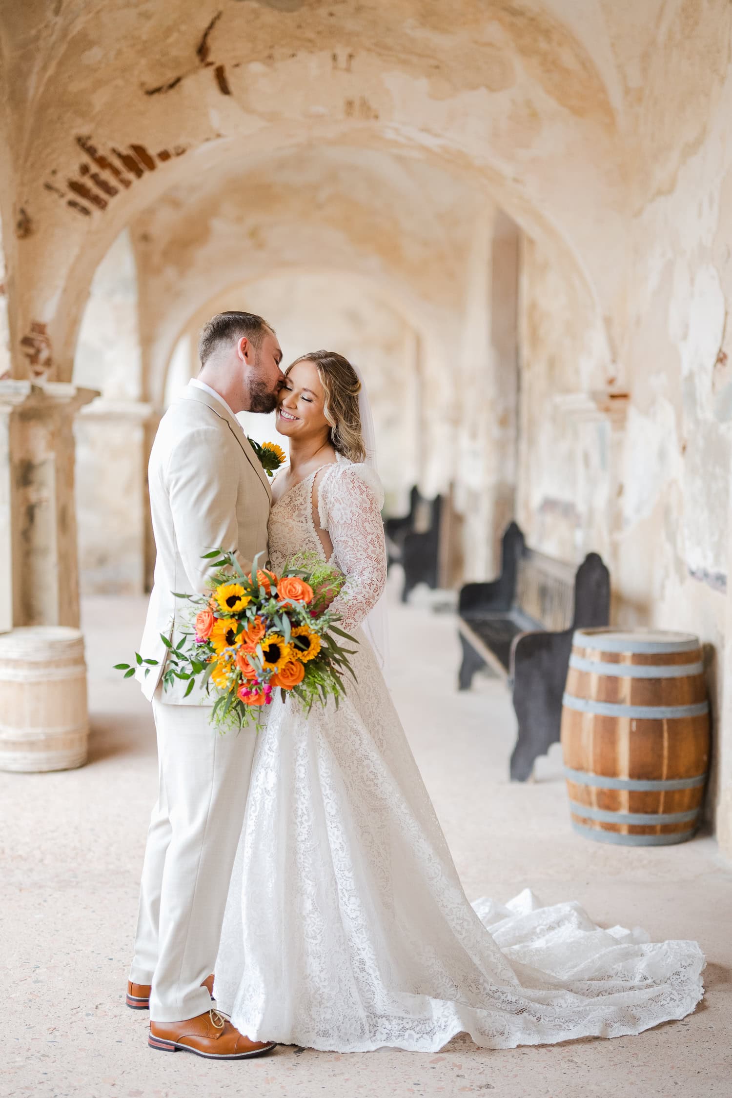 newlywed photography shots of the couple in Castillo San Cristobal Puerto Rico