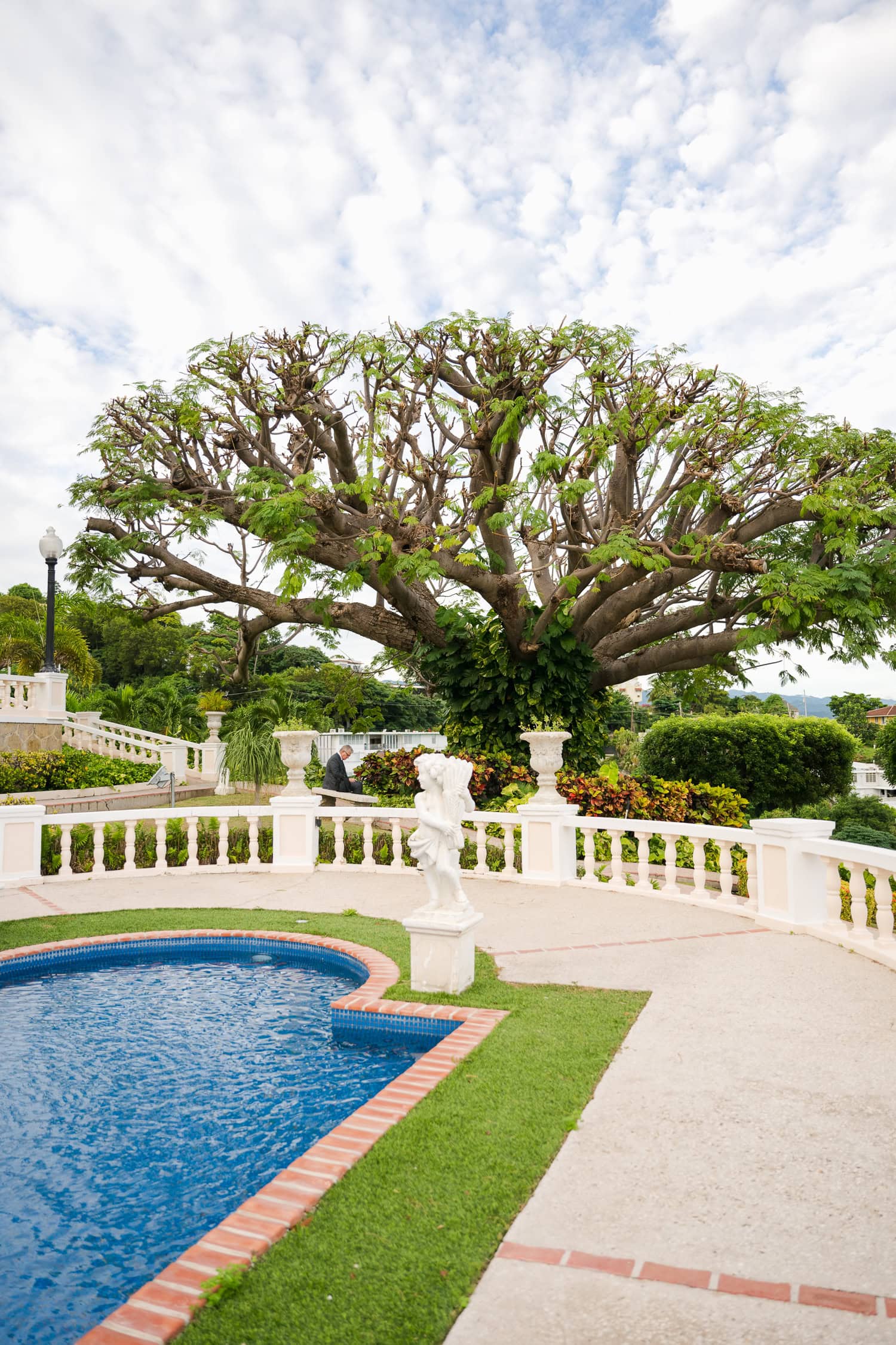 fotografia de micro boda en hotel ponce plaza y castillo serralles de ponce, puerto rico